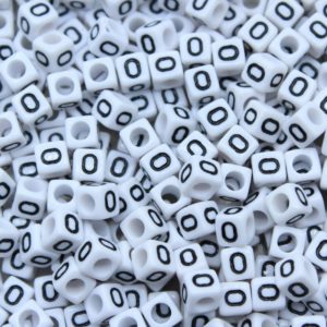 Alphabet Cube - 6mm - O - White / Black