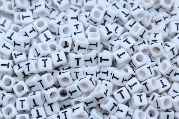 Alphabet Cube - 6mm - T - White / Black