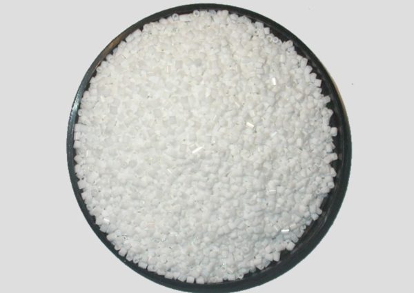 11/0 Bugle - White Opaque - Price per gram