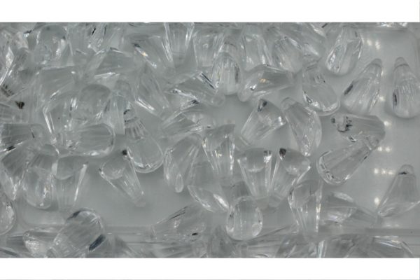 18 x 11mm - Faceted Drop / Sliced base - Clear