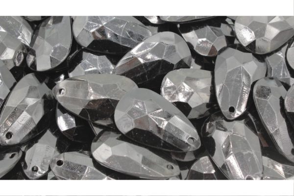 35 x 20mm - Pear Shape Drop - Black