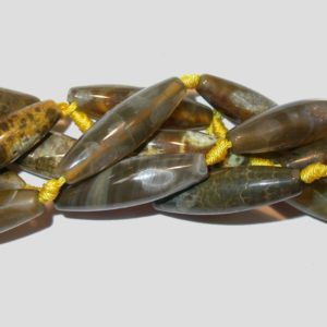 Tiger Agate - 34mm Oval - 37cm Strand