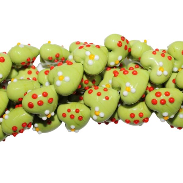 Heart With Spots - 20mm - 34cm Strand - Green