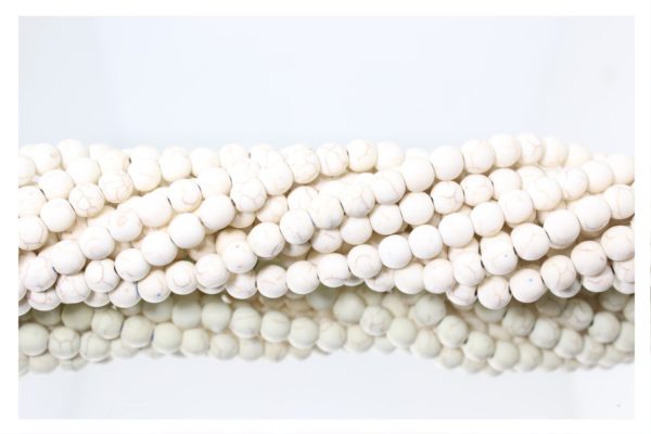 Imitation Howlite - 8mm Round - Matte White - 39cm Strand