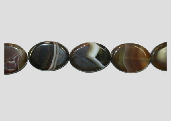 Agate - Oval - 30 x 25mm - 34cm Strand