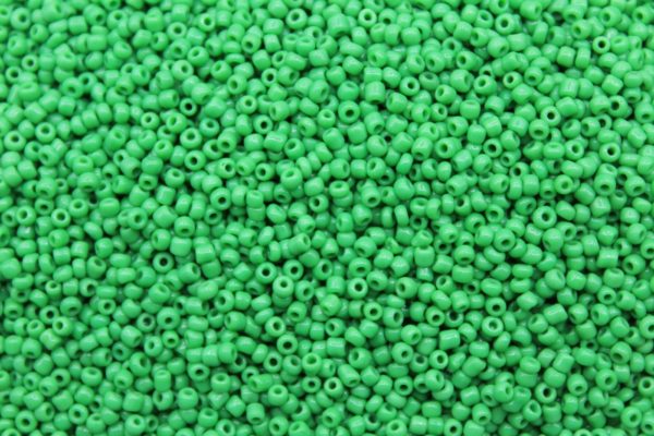 8/0 - Green Opaque - Price per gram