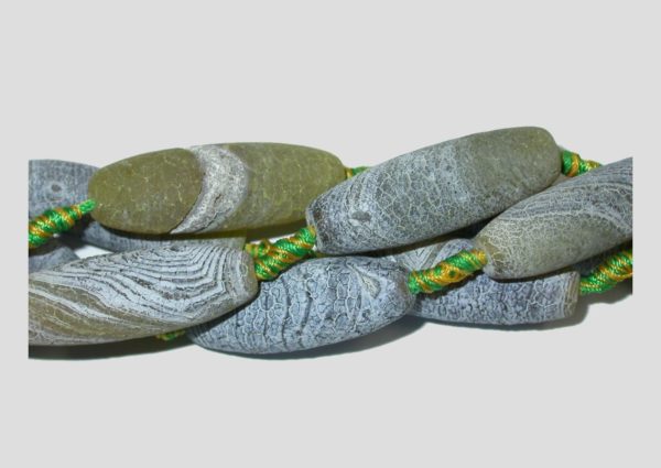 Agate - 42mm Oval - Khaki - 38cm Strand