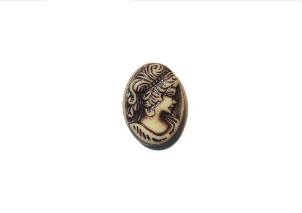 Cameo - 18 x 13mm