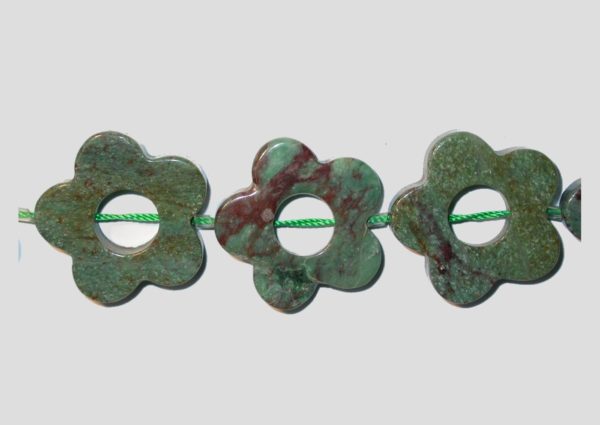 Ruby Zoisite - 28mm Flower - 42cm Strand