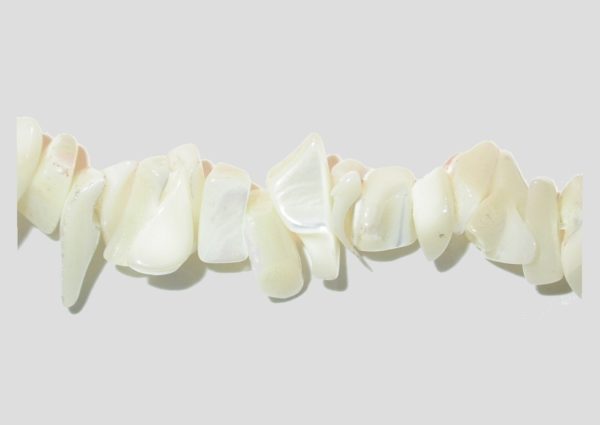 Mother Of Pearl Chips - White - 36" Strand