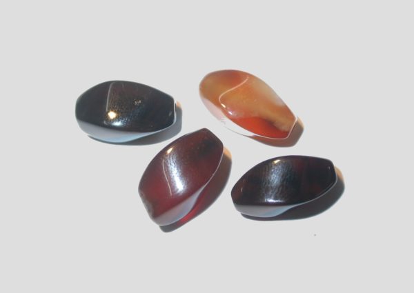 Agate - Twist Oval - 15 x 8mm